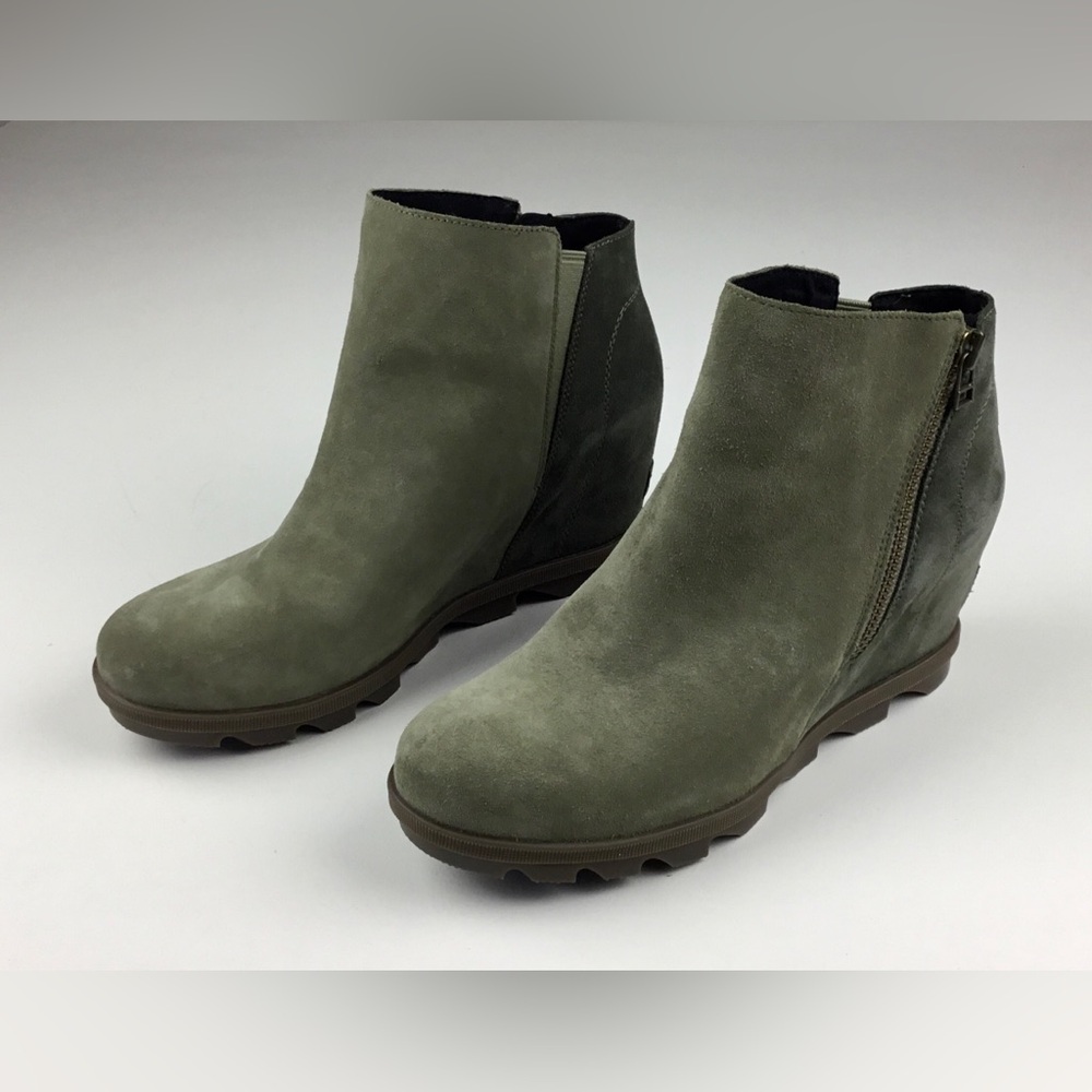 Sorel Joan of Arctic II Suede Wedge Gray Sage Size 10 Side Zip Ankle Boots